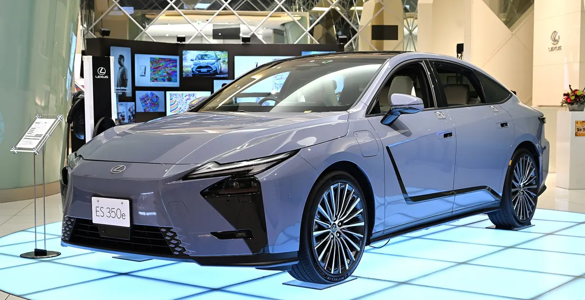 렉서스 ES350e 전기 세단 전시차 — ES350e 가격과 주행거리