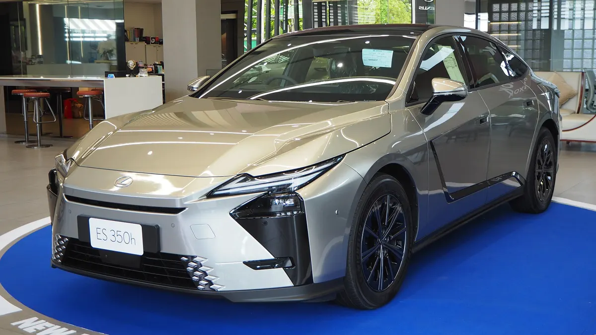 렉서스 ES350h 신형 하이브리드 전시차 전면 — ES350h 가격